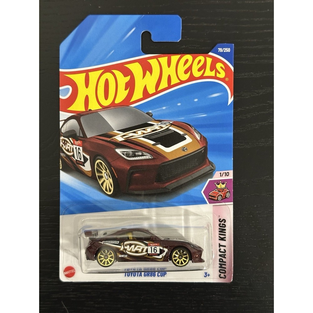 (8) various Hot Wheels: Chevy Toyota 68 Corvette Nissan Bugatti Gordon 99 Ford - Picture 3 of 10